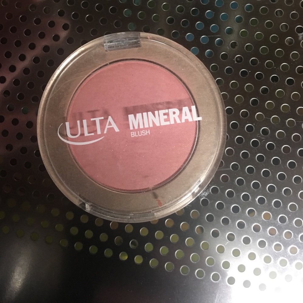Ulta Mineral Blush in Peony